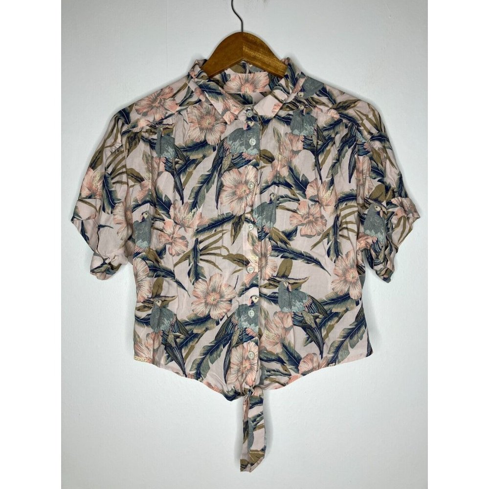 American Eagle Women's Medium Short Sleeve Pink Parrot Front Tie Button Blouse